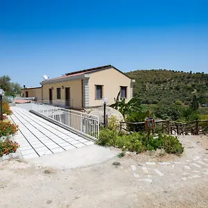 La Casa Del Priore Affittacamere Patti